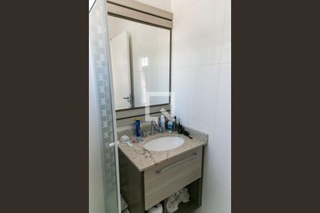 Casa de condomínio à venda com 97m², 2 quartos e 1 vagaBanheiro da Suíte 1