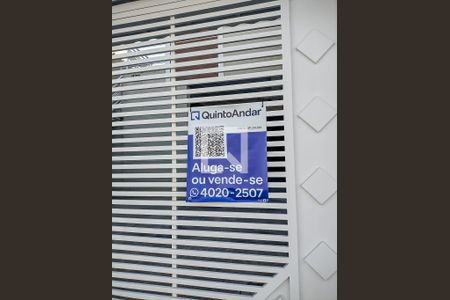 Casa de condomínio à venda com 97m², 2 quartos e 1 vagaPlaca