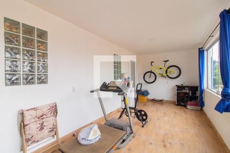 Casa à venda com 300m², 5 quartos e 2 vagas Casa à venda com 300m², 5 quartos e 2 vagasQuarto 5