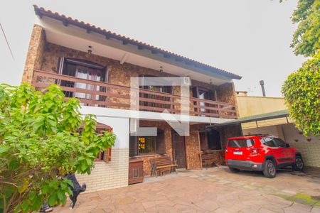 Casa à venda com 300m², 5 quartos e 2 vagas Casa à venda com 300m², 5 quartos e 2 vagasFachada