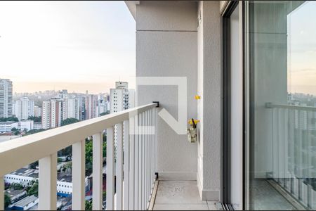 Varanda de apartamento à venda com 1 quarto, 29m² em Pinheiros, São Paulo