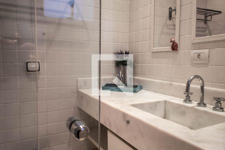 Apartamento para alugar com 221m², 3 quartos e 2 vagasBanheiro da Suíte 1