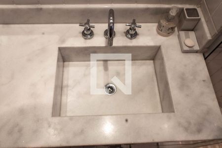 Apartamento para alugar com 221m², 3 quartos e 2 vagasBanheiro da Suíte 1