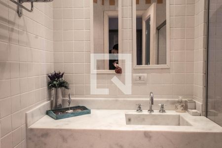 Apartamento para alugar com 221m², 3 quartos e 2 vagasBanheiro da Suíte 1