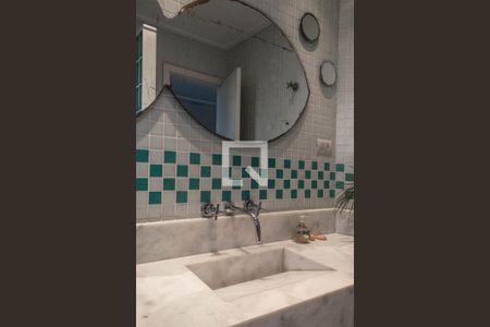 Apartamento para alugar com 221m², 3 quartos e 2 vagasBanheiro 2