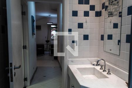 Apartamento para alugar com 221m², 3 quartos e 2 vagasBanheiro 3