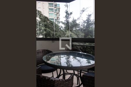 Apartamento para alugar com 221m², 3 quartos e 2 vagasvista da Sacada