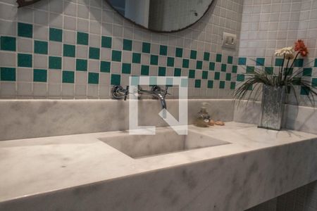 Apartamento para alugar com 221m², 3 quartos e 2 vagasBanheiro 2