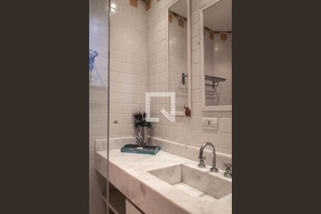 Apartamento para alugar com 221m², 3 quartos e 2 vagasBanheiro da Suíte 1