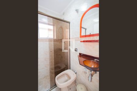 Casa de condomínio à venda com 130m², 3 quartos e 1 vagaBanheiro 2