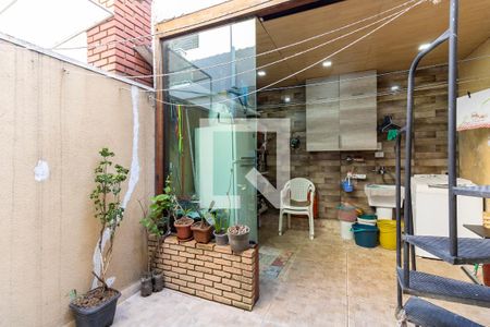 Casa à venda com 120m², 2 quartos e 1 vaga Casa à venda com 120m², 2 quartos e 1 vagaLavanderia