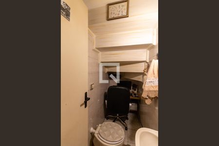 Casa à venda com 120m², 2 quartos e 1 vaga Casa à venda com 120m², 2 quartos e 1 vagaCyber Banheiro