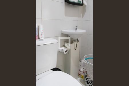 Apartamento para alugar com 54m², 2 quartos e sem vagaBanheiro 