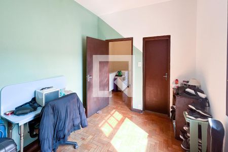 Casa à venda com 220m², 4 quartos e 6 vagas Casa à venda com 220m², 4 quartos e 6 vagasquarto 2