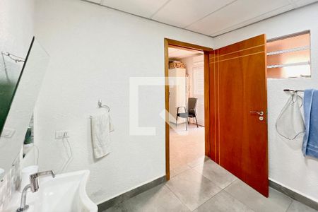 Casa à venda com 220m², 4 quartos e 6 vagas Casa à venda com 220m², 4 quartos e 6 vagasedícula