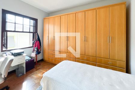 Casa à venda com 220m², 4 quartos e 6 vagas Casa à venda com 220m², 4 quartos e 6 vagasquarto 2