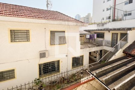 Casa à venda com 220m², 4 quartos e 6 vagas Casa à venda com 220m², 4 quartos e 6 vagasVista
