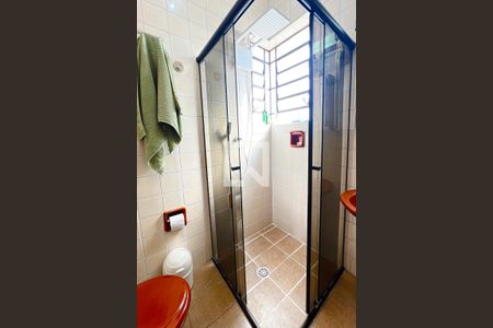 Casa à venda com 220m², 4 quartos e 6 vagas Casa à venda com 220m², 4 quartos e 6 vagassuíte