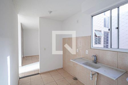 Apartamento para alugar com 44m², 2 quartos e 1 vaga Apartamento para alugar com 44m², 2 quartos e 1 vagaCozinha e Área de Serviço