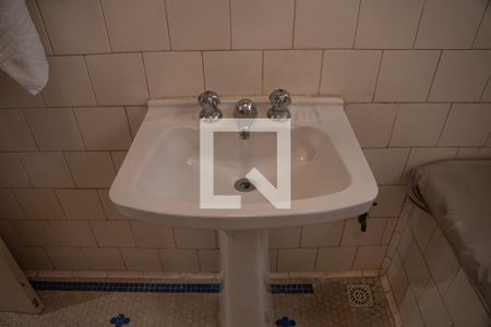 Apartamento à venda com 130m², 3 quartos e sem vagaBanheiro