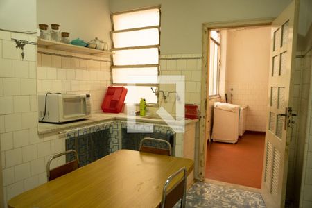 Apartamento à venda com 130m², 3 quartos e sem vagaCozinha