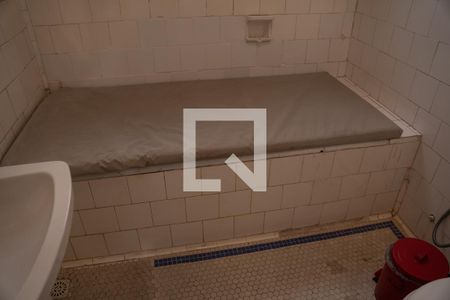 Apartamento à venda com 130m², 3 quartos e sem vagaBanheiro