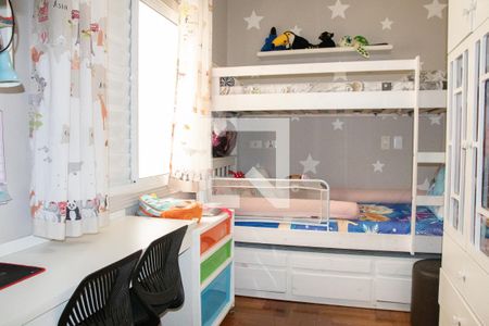 Casa à venda com 200m², 3 quartos e 4 vagas Casa à venda com 200m², 3 quartos e 4 vagasQuarto 2