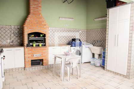 Casa à venda com 200m², 3 quartos e 4 vagas Casa à venda com 200m², 3 quartos e 4 vagasÁrea de Serviço e Churrasqueira