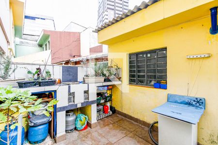 Casa à venda com 150m², 3 quartos e 2 vagas Casa à venda com 150m², 3 quartos e 2 vagasQuintal