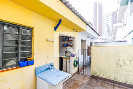 Casa à venda com 150m², 3 quartos e 2 vagas Casa à venda com 150m², 3 quartos e 2 vagasQuintal