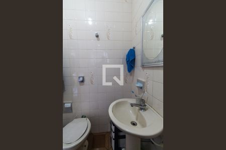 Casa à venda com 180m², 3 quartos e 4 vagasBanheiro 2