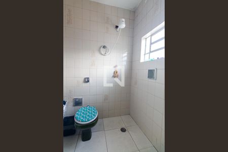 Casa à venda com 180m², 3 quartos e 4 vagasBanheiro 3