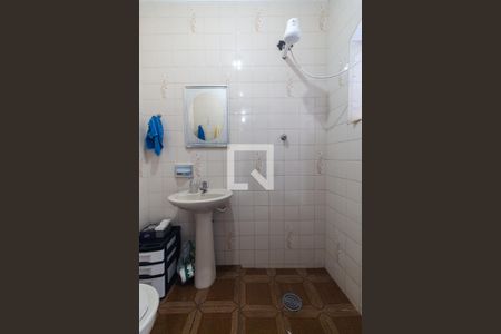 Casa à venda com 180m², 3 quartos e 4 vagasBanheiro 2