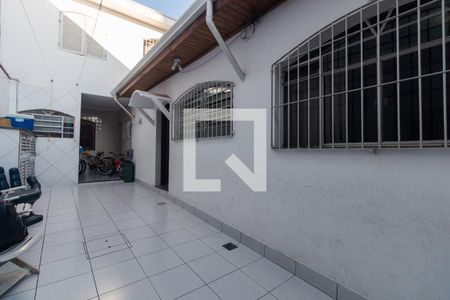 Casa à venda com 180m², 3 quartos e 4 vagasÁrea de serviço e quintal