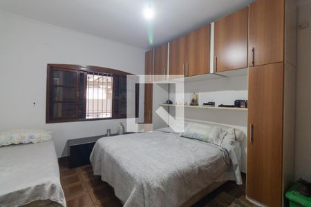 Casa à venda com 180m², 3 quartos e 4 vagasQuarto 1