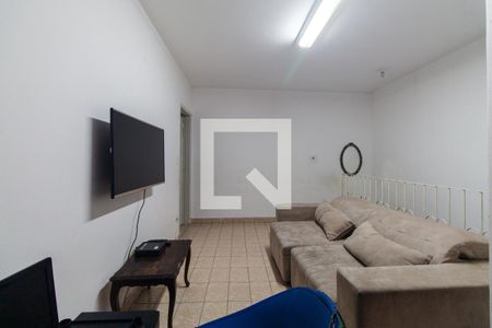 Casa à venda com 180m², 3 quartos e 4 vagasSala - segundo andar