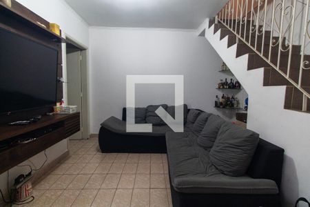 Sala de TV de casa à venda com 3 quartos, 180m² em Vila Carrão, São Paulo
