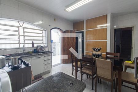 Casa à venda com 180m², 3 quartos e 4 vagasCozinha
