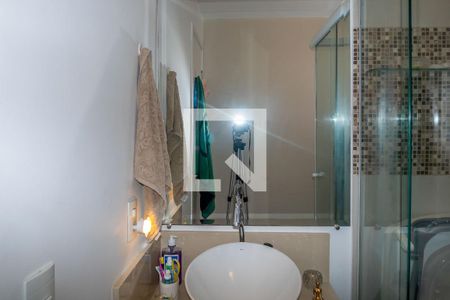 Apartamento à venda com 74m², 3 quartos e 2 vagasBanheiro da Suíte