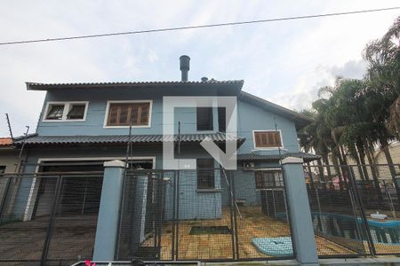 Casa à venda com 333m², 4 quartos e 5 vagasFachada casa