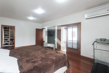 Casa à venda com 333m², 4 quartos e 5 vagasSuite 2