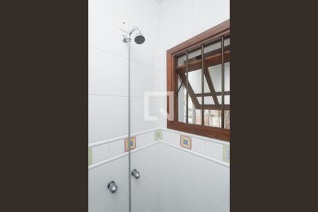 Casa à venda com 333m², 4 quartos e 5 vagasBanheiro suite 1