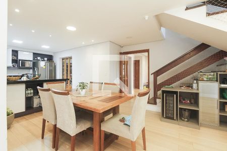 Casa à venda com 333m², 4 quartos e 5 vagasCozinha