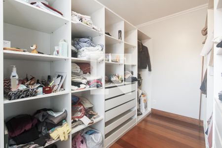 Casa à venda com 333m², 4 quartos e 5 vagasCloset suite 2