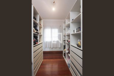Casa à venda com 333m², 4 quartos e 5 vagasCloset suite 2
