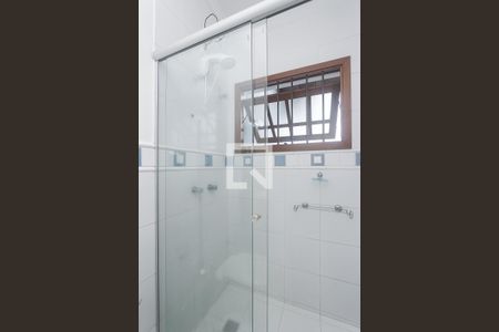 Casa à venda com 333m², 4 quartos e 5 vagasBanheiro social