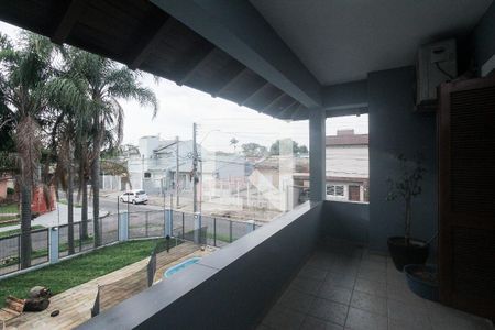 Casa à venda com 333m², 4 quartos e 5 vagasVaranda suite 2