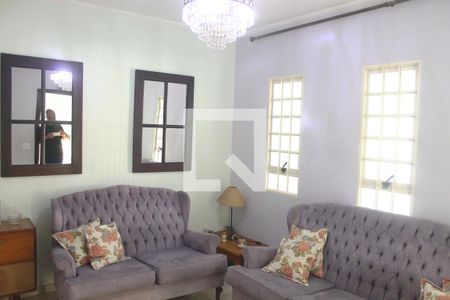 Sala de casa à venda com 4 quartos, 280m² em Vila Santa Terezinha (zona Norte), São Paulo