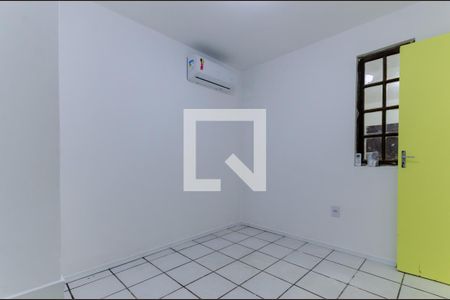 Quarto de apartamento para alugar com 2 quartos, 50m² em Acupe de Brotas, Salvador
