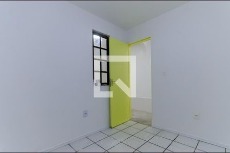 Quarto de apartamento para alugar com 2 quartos, 50m² em Acupe de Brotas, Salvador
